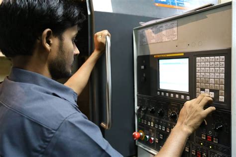 cnc machine operator course in delhi|cnc courses in Delhi.